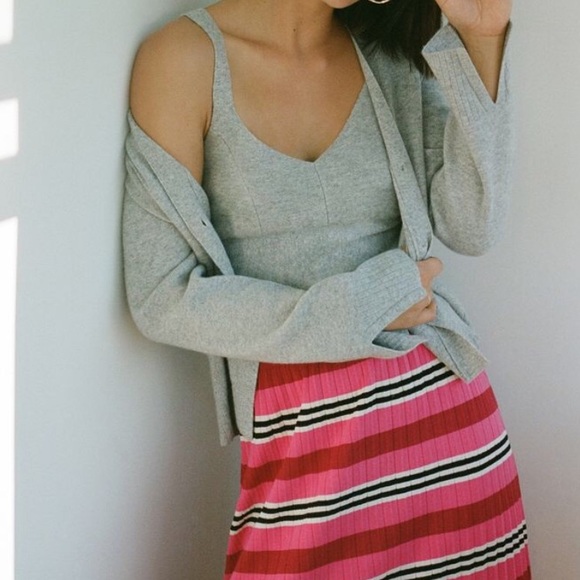 ⭐️HOST PICK⭐️ DOLAN Dora Knit Midi Skirt - Picture 3 of 10